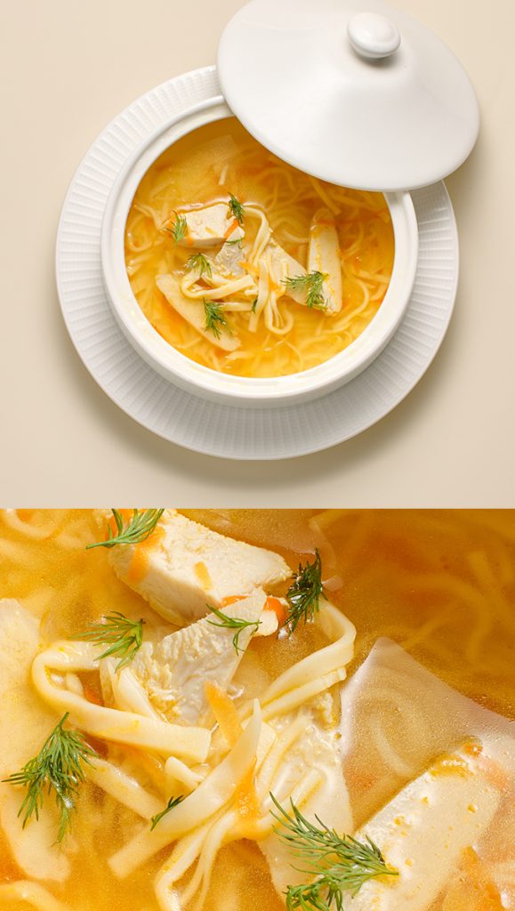 Куриный суп с домашней лапшой